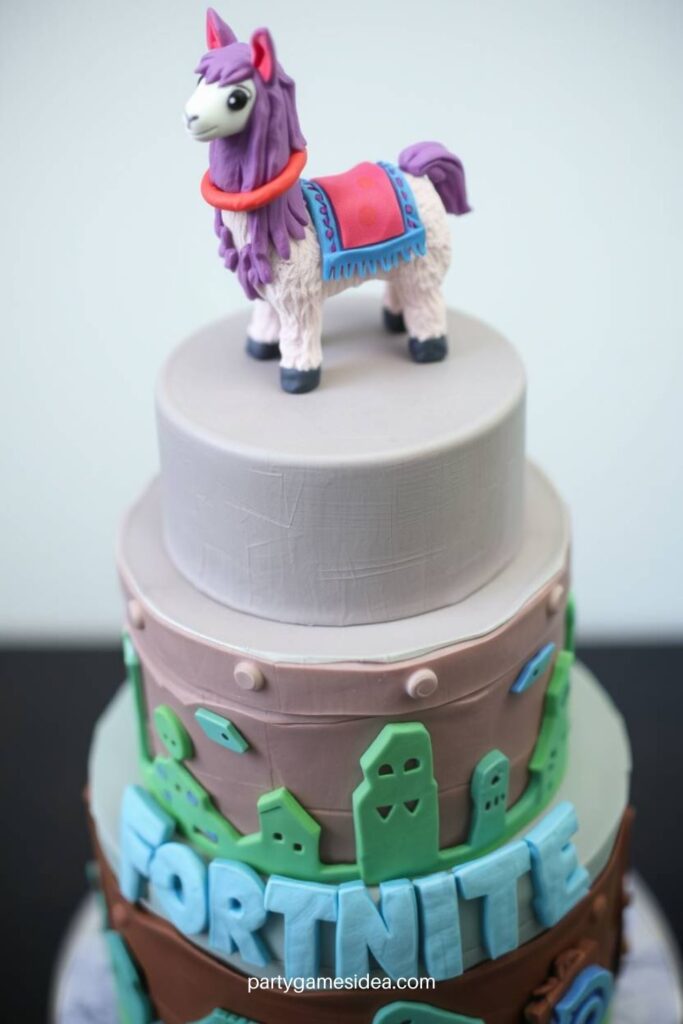 Loot Llama Cake